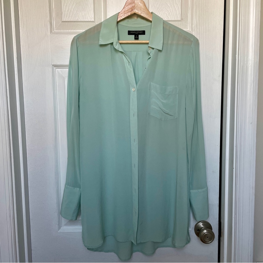 Banana Republic Silk Button-up Shirt